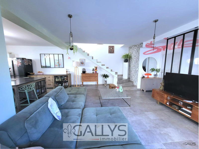 Maison contemporaine - 140 m² - 5 pièces