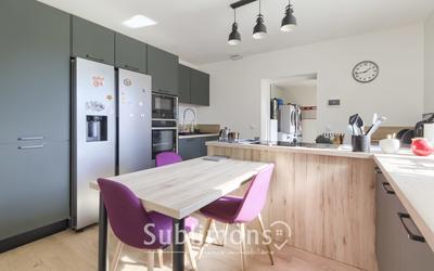 Maison traditionnelle - 118 m² - 6 pièces