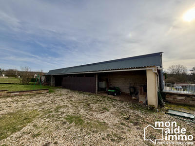 Maison - 160 m² - 10 pièces