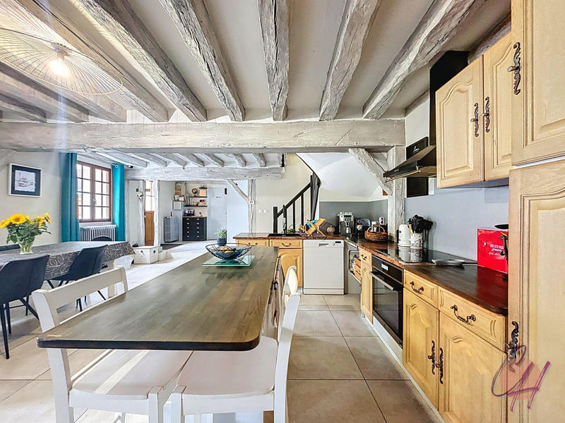 Maison ancienne - 228 m² - 10 pièces