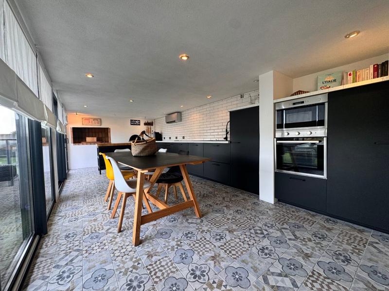 Maison d'architecte - 256 m² - 8 pièces