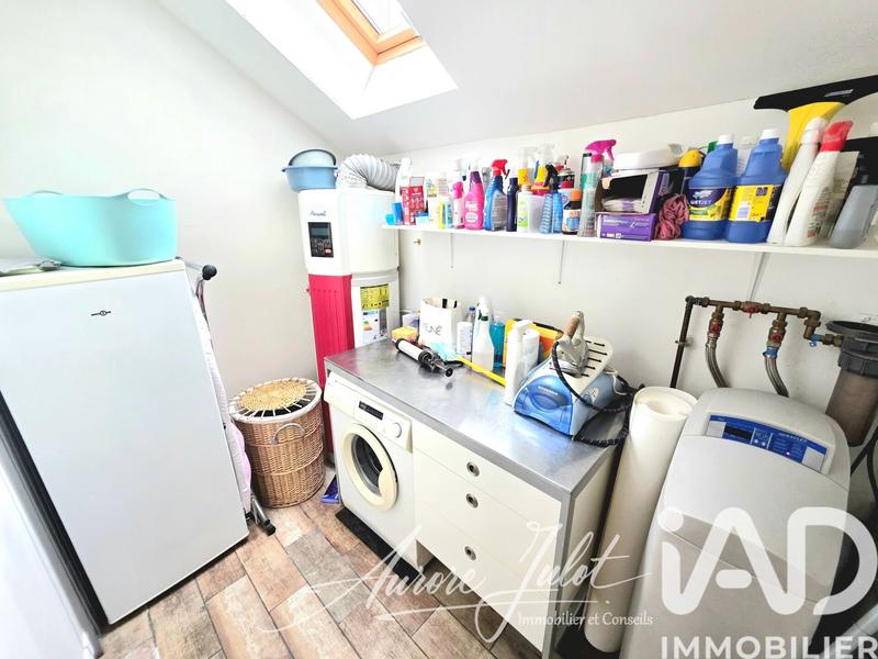 Maison - 186 m² - 8 pièces