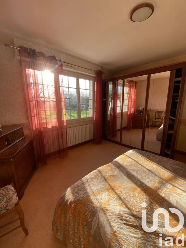 Maison - 230 m² - 10 pièces