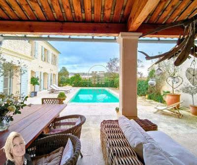 Maison - 165 m² - 5 pièces