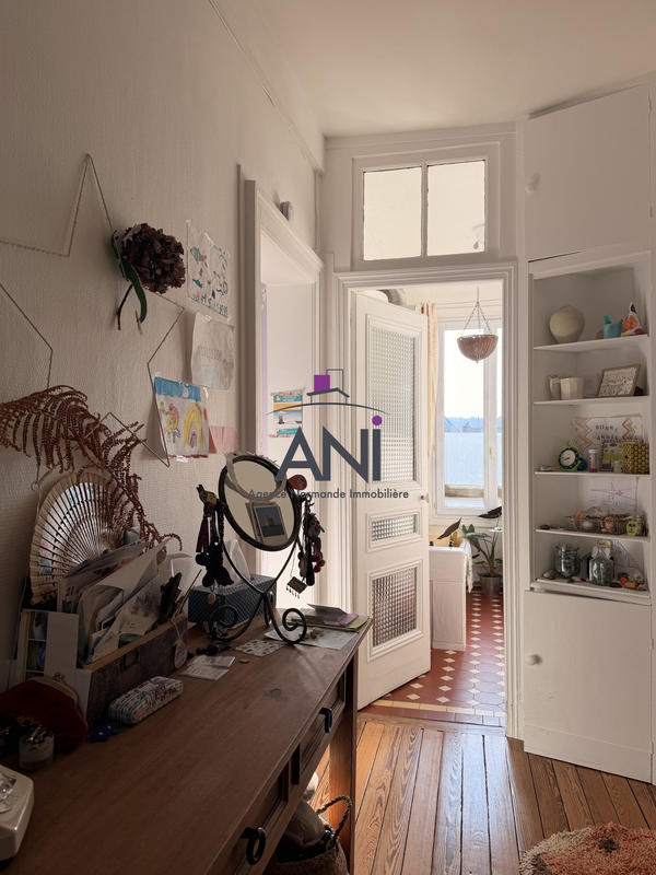 Appartement - 100 m² - 5 pièces