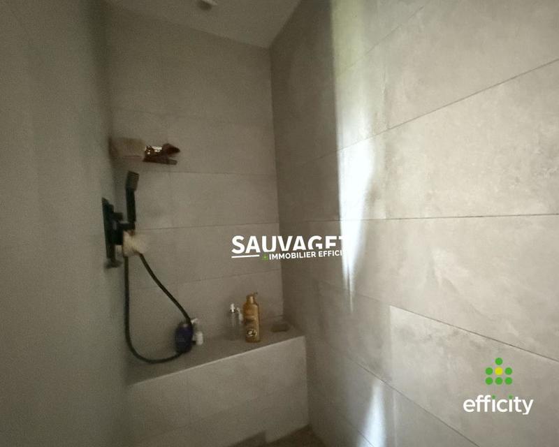 Maison - 143 m² - 5 pièces