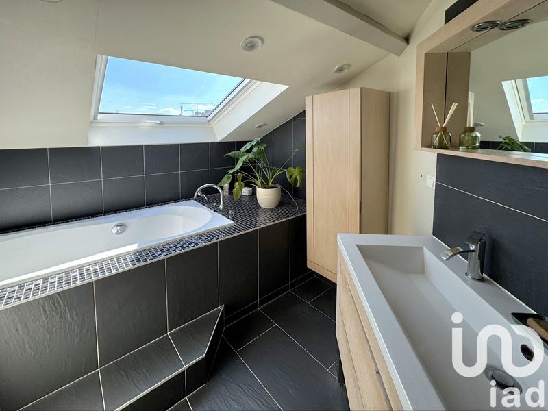 Appartement - 111 m² - 6 pièces