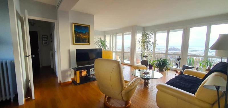 Appartement - 120 m² - 6 pièces