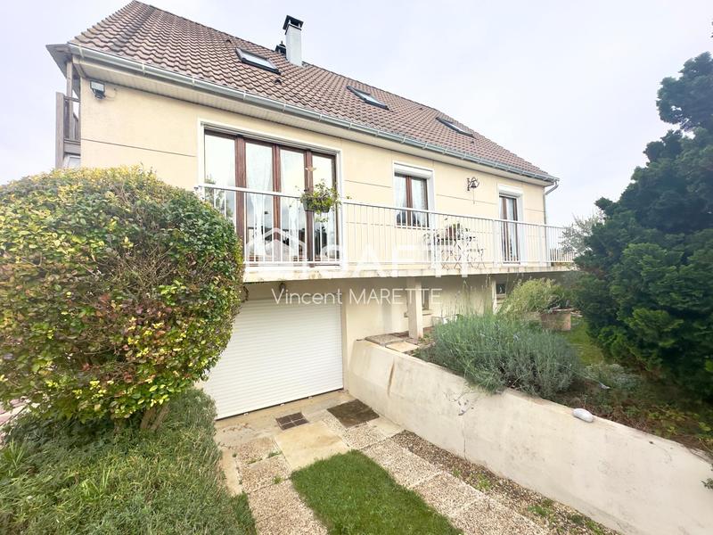 Maison - 190 m² - 8 pièces