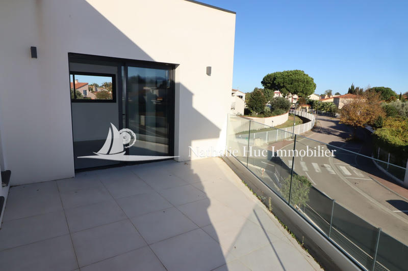 Maison contemporaine - 111 m² - 5 pièces