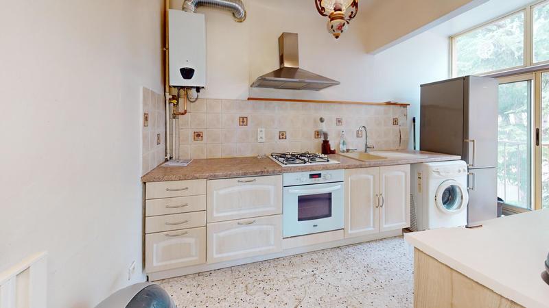 Appartement - 80 m² - 4 pièces