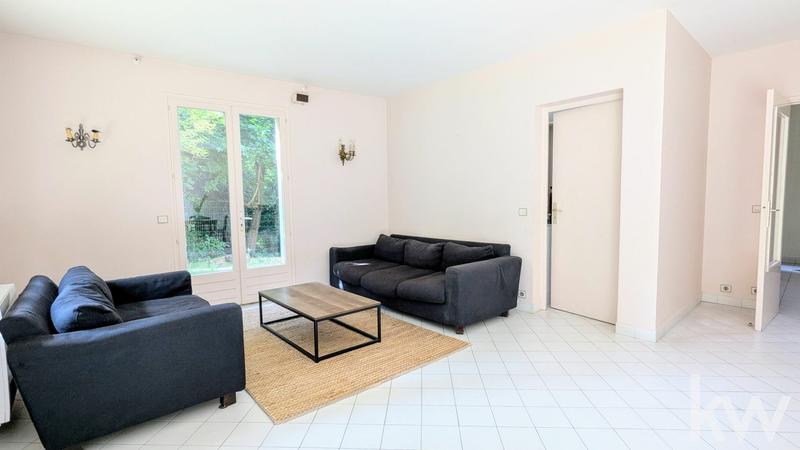 Maison - 205 m² - 8 pièces