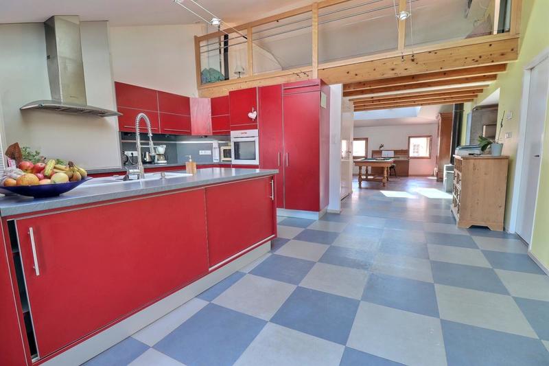 Duplex - 247 m² - 8 pièces