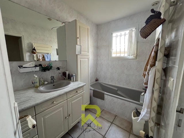 Villa - 174 m² - 8 pièces