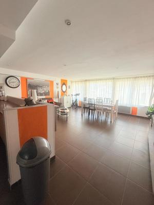 Appartement - 91 m² - 2 pièces