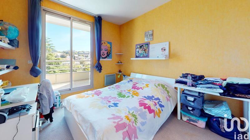 Appartement - 167 m² - 6 pièces