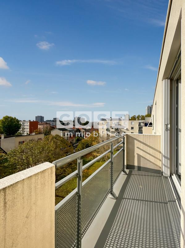 Appartement - 64 m² - 4 pièces