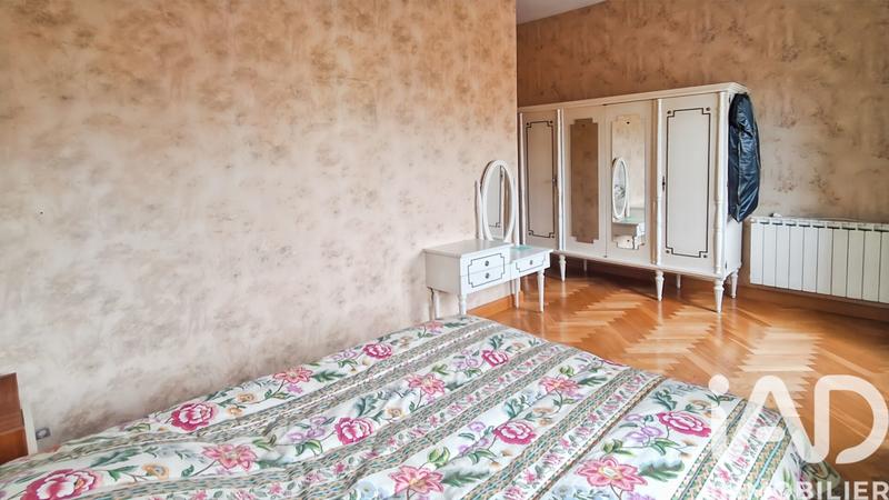 Maison - 183 m² - 7 pièces