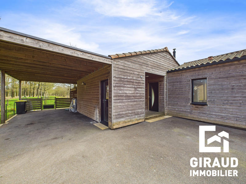 Maison - 92 m² - 4 pièces