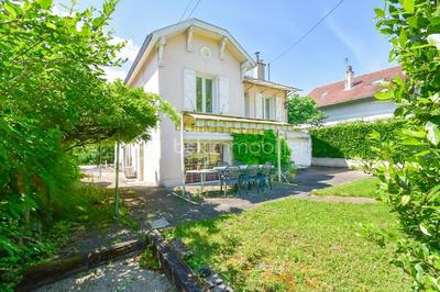 Maison ancienne - 167 m² - 7 pièces