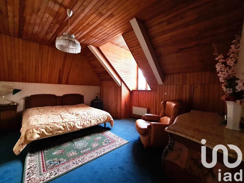 Maison - 192 m² - 10 pièces