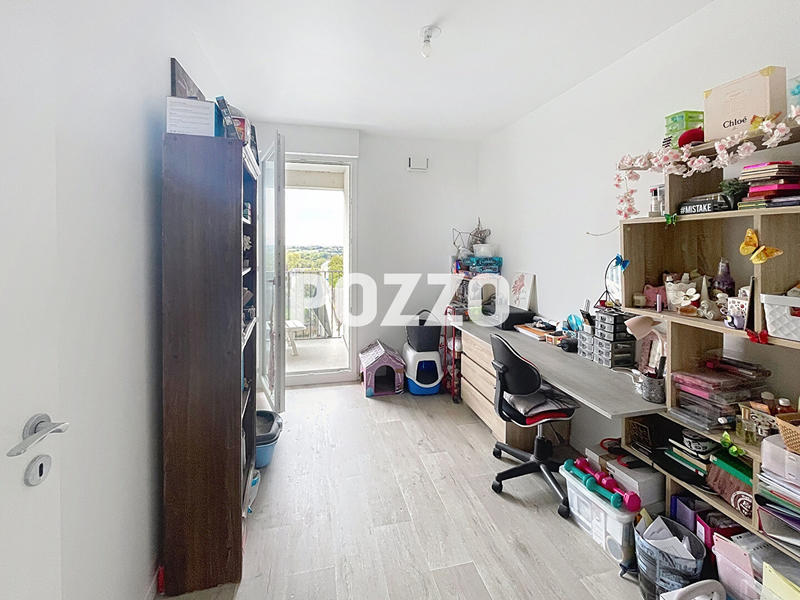 Appartement - 80 m² - 4 pièces