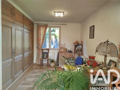 Maison - 93 m² - 5 pièces