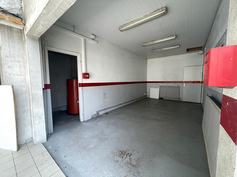 Maison - 250 m² - 5 pièces