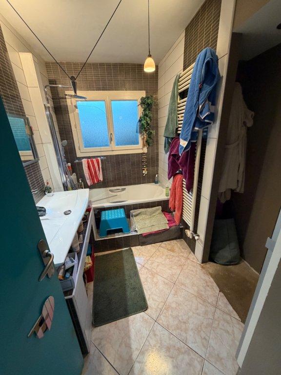 Maison - 150 m² - 4 pièces