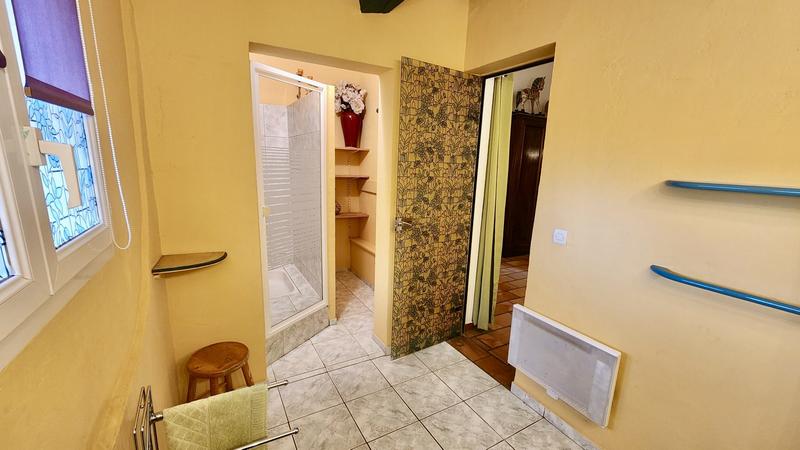 Maison - 335 m² - 12 pièces