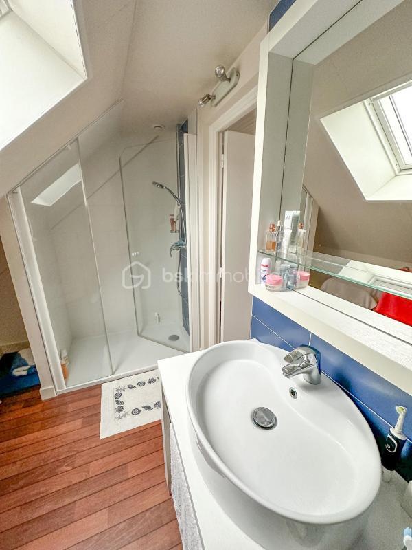 Maison - 181 m² - 6 pièces