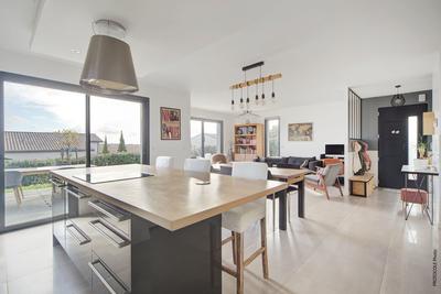 Maison - 100 m² - 4 pièces