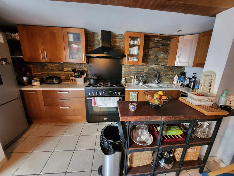 Maison - 230 m² - 7 pièces