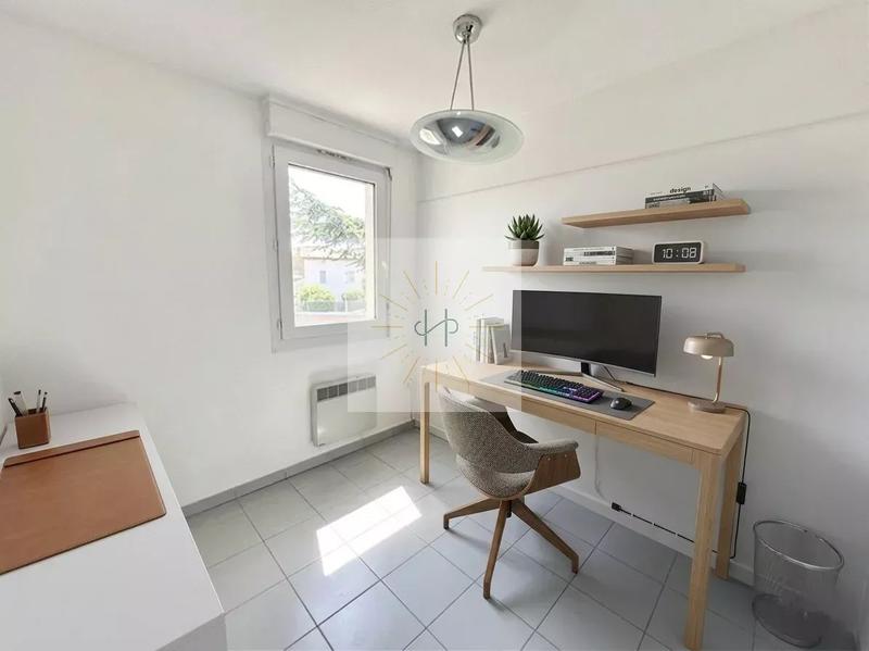 Appartement - 79 m² - 5 pièces