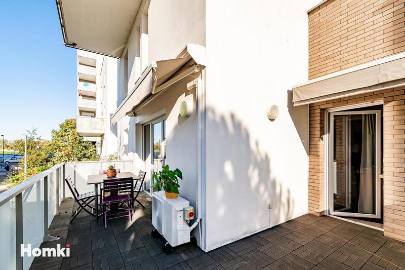 Appartement - 98 m² - 5 pièces