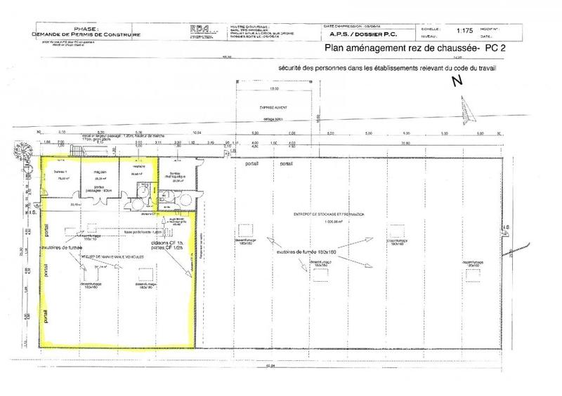 Entrepôt - 3 823 m²