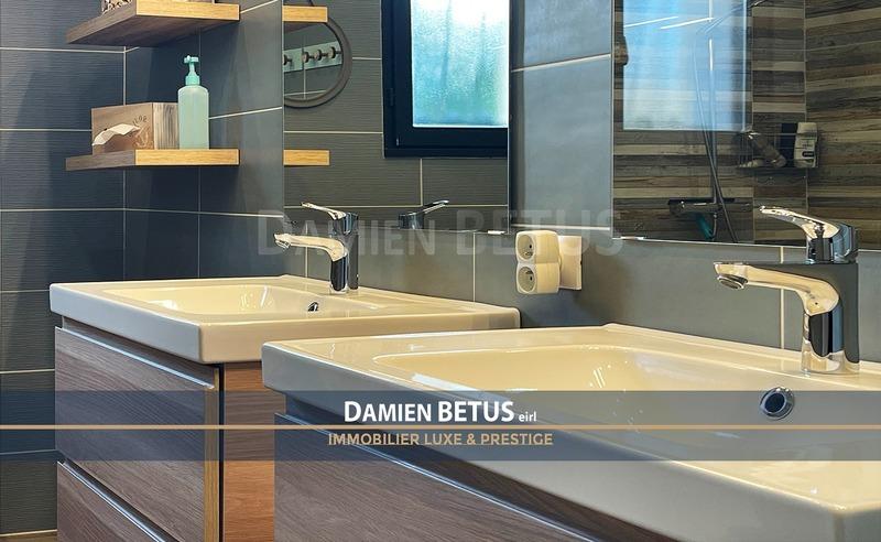 Maison - 94 m² - 5 pièces