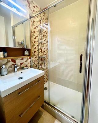 Maison - 97 m² - 5 pièces