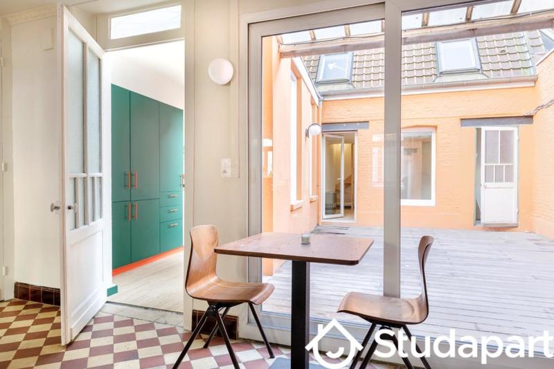 Chambre - 12 m² - 1 pièce