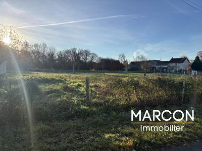 Terrain constructible - 1 000 m²