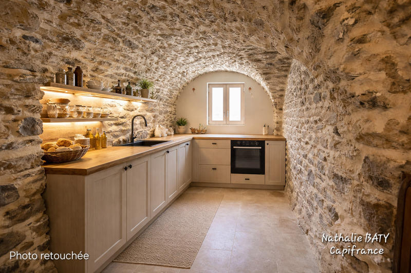 Maison en pierre - 99 m² - 5 pièces