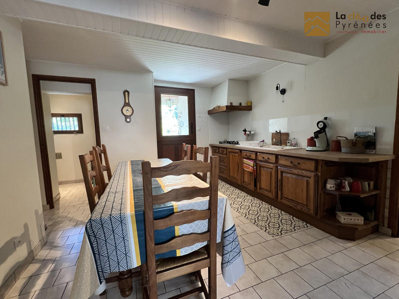 Maison - 182 m² - 7 pièces