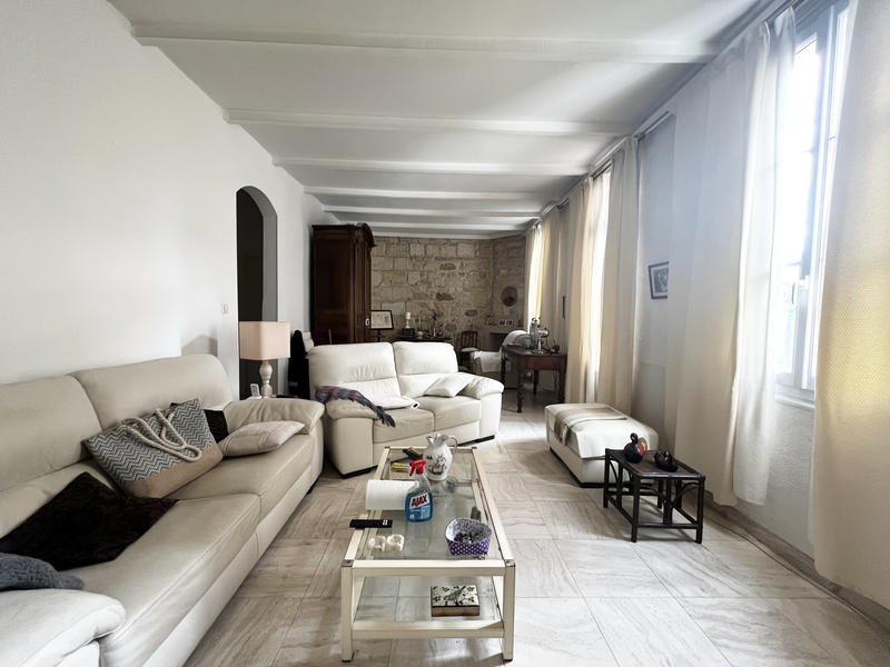 Villa - 200 m² - 6 pièces