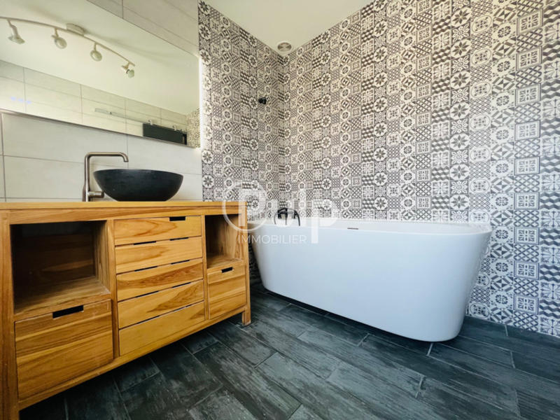 Maison - 113 m² - 6 pièces