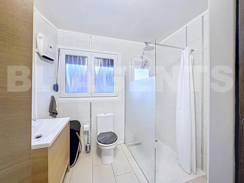 Maison jumelée - 69 m² - 5 pièces