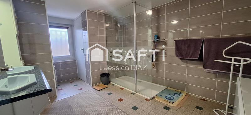 Maison - 150 m² - 7 pièces