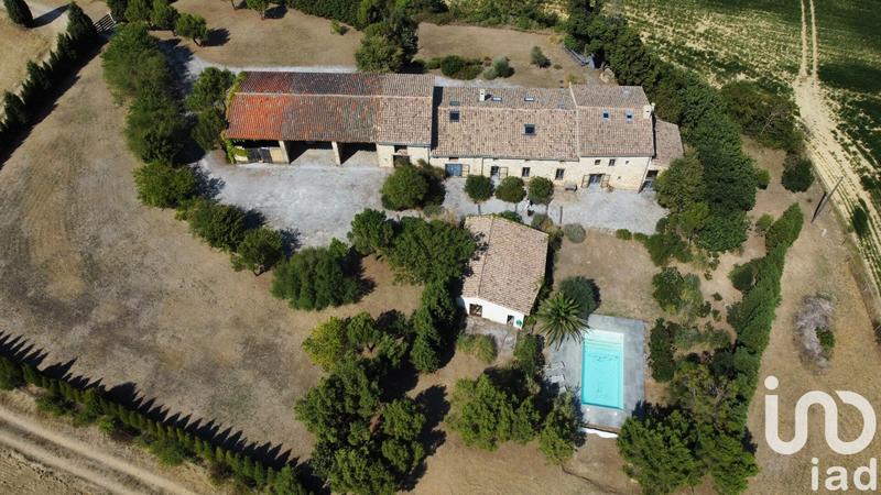 Maison - 410 m² - 11 pièces