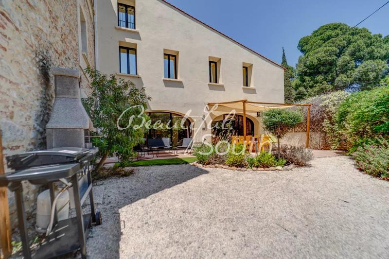 Gîte - 765 m² - 27 pièces