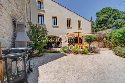 Gîte - 765 m² - 27 pièces