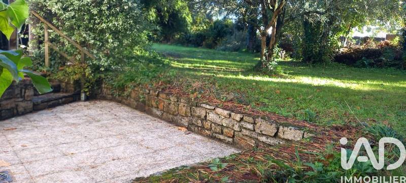 Maison - 220 m² - 9 pièces